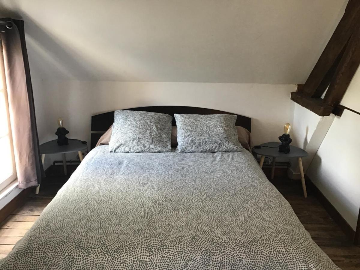 Maison De Ville באיו מראה חיצוני תמונה
