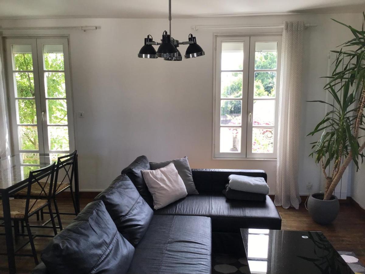 Maison De Ville באיו מראה חיצוני תמונה